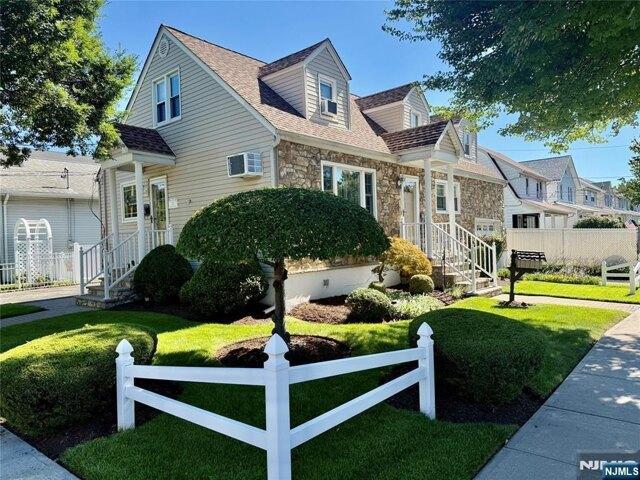house with 3 bedroom, Lyndhurst NJ ES105693983