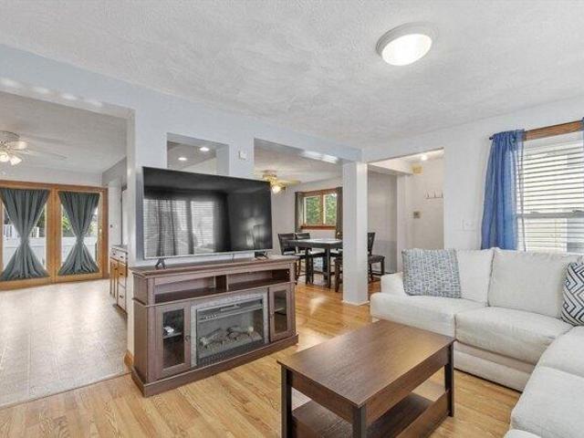 house with 3 bedroom, Lynn MA ES104236270