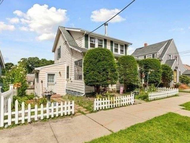 house with 3 bedroom, Lynn MA ES105401367