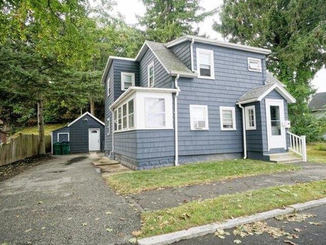 house with 3 bedroom, Lynn MA ES105650479