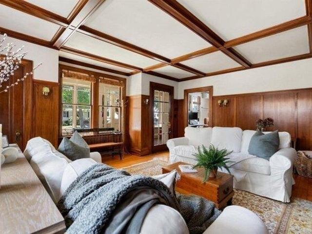 house with 3 bedroom, m MA ES105614536