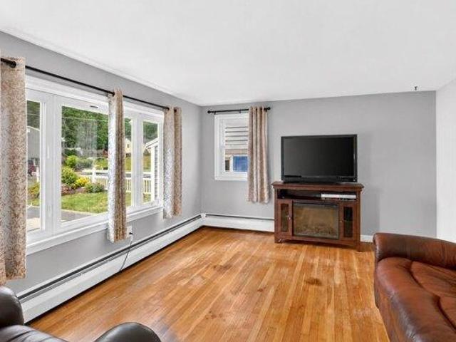 house with 3 bedroom, m NH ES105551911