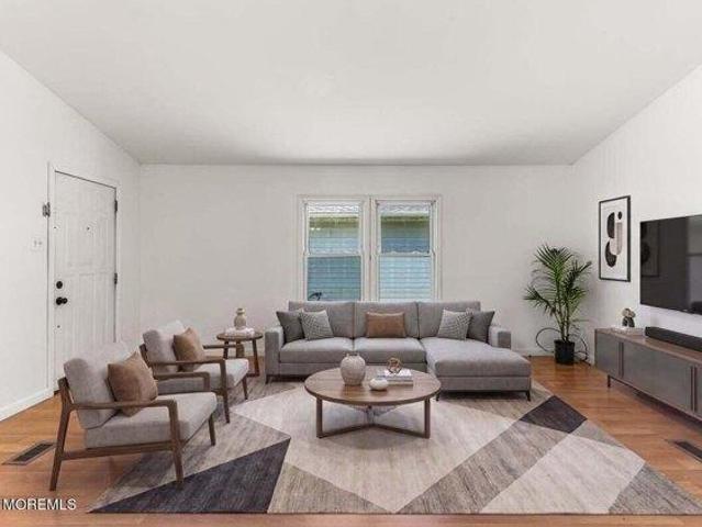 house with 3 bedroom, Manalapan NJ ES104406759