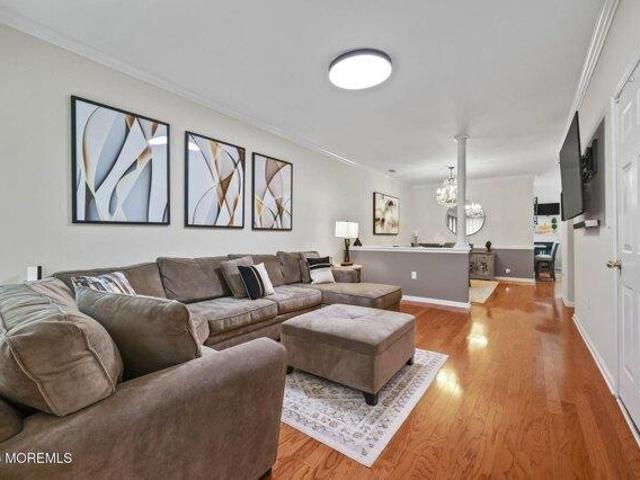 house with 3 bedroom, Manalapan NJ ES104440927