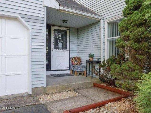 house with 3 bedroom, Manalapan NJ ES104374178