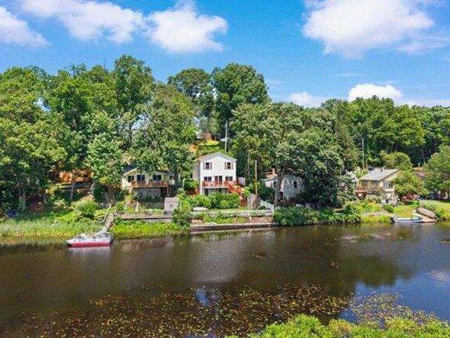 house with 3 bedroom, Manchester NH ES104514304