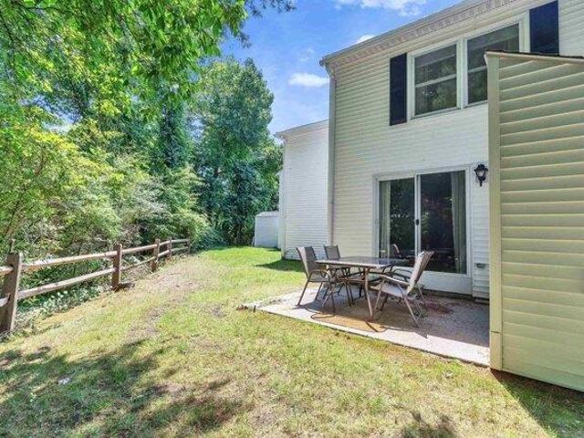 house with 3 bedroom, Manchester NH ES104542780