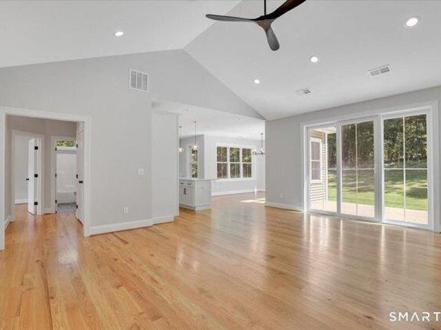 house with 3 bedroom, Manchester CT ES105400969