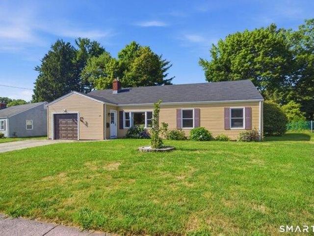 house with 3 bedroom, Manchester CT ES105426923