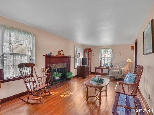 house with 3 bedroom, Manchester CT ES105535179