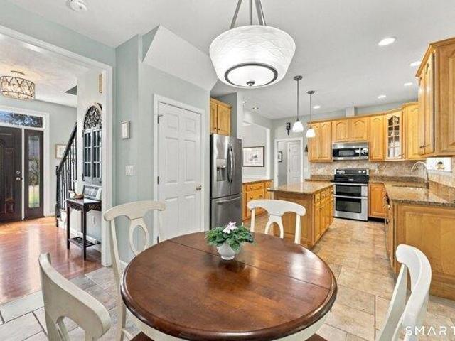 house with 3 bedroom, Manchester CT ES105575549