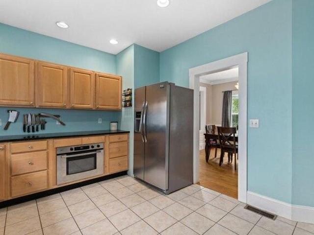 house with 3 bedroom, Mansfield MA ES105558401