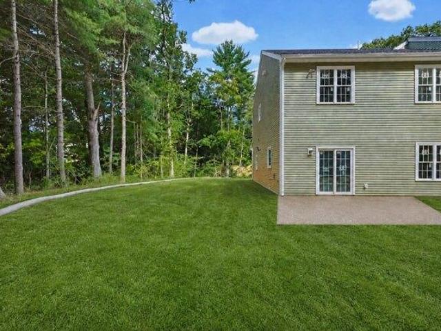 house with 3 bedroom, Mansfield MA ES105587252