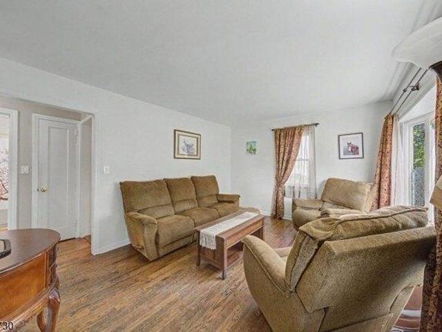 house with 3 bedroom, Mahwah NJ ES105531943