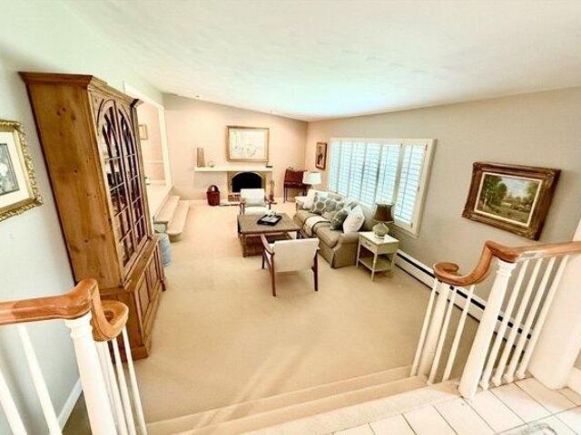 house with 3 bedroom, Marblehead MA ES105404517
