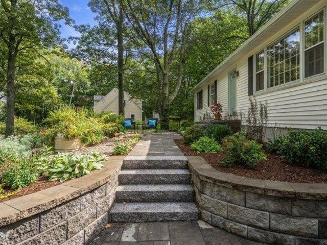 house with 3 bedroom, Marlborough MA ES105631442