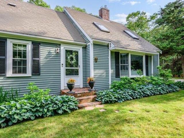 house with 3 bedroom, Marstons Mills MA ES104835295