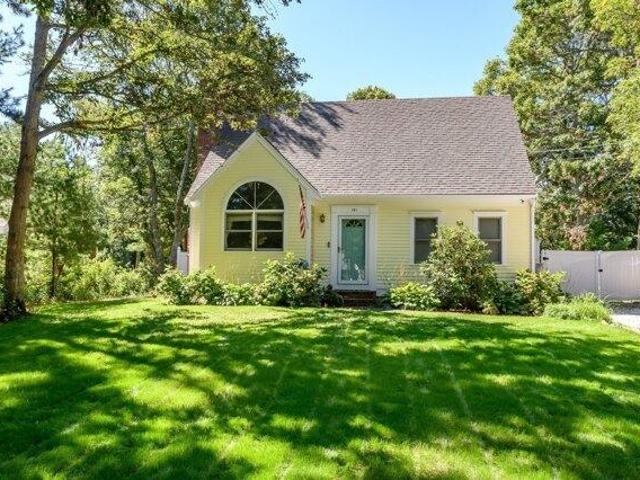 house with 3 bedroom, Mashpee MA ES105697328
