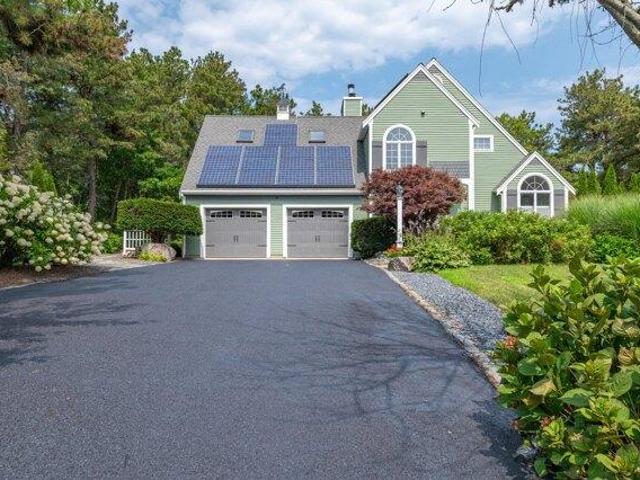 house with 3 bedroom, Mashpee MA ES105693623