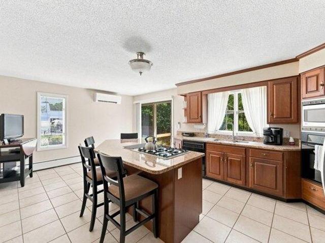 house with 3 bedroom, Mattapoisett MA ES105496636