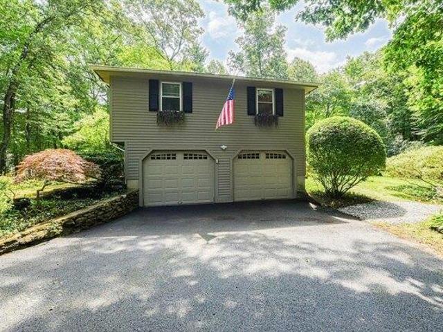 house with 3 bedroom, Mendon MA ES105532789