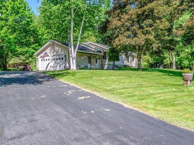 house with 3 bedroom, Mechanic Falls ME ES105792023