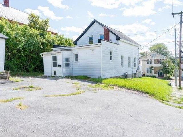 house with 3 bedroom, Mechanicville NY ES105290064