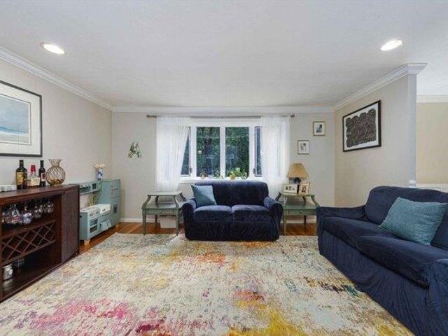 house with 3 bedroom, Medway MA ES105657937
