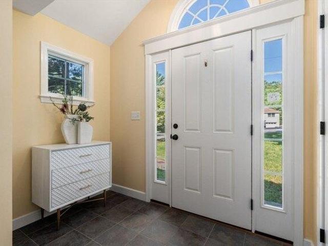 house with 3 bedroom, Medfield MA ES105418884