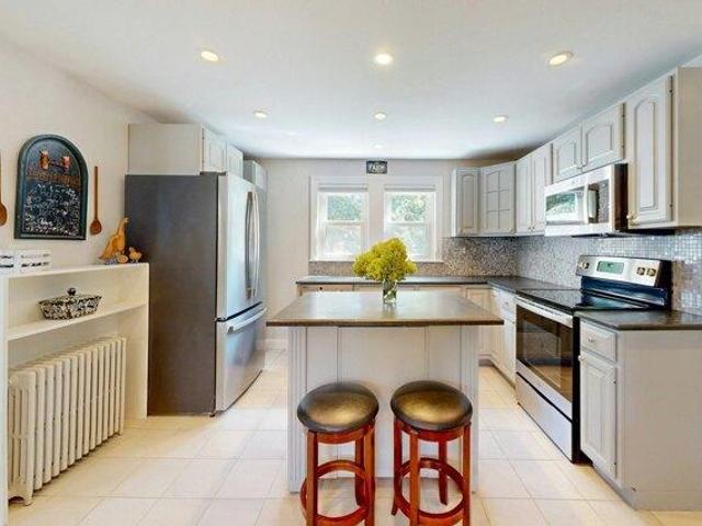 house with 3 bedroom, Medfield MA ES105550515