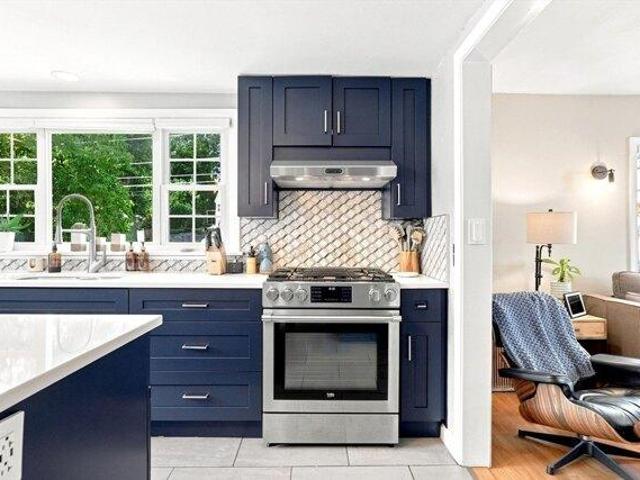 house with 3 bedroom, Medford MA ES105385753