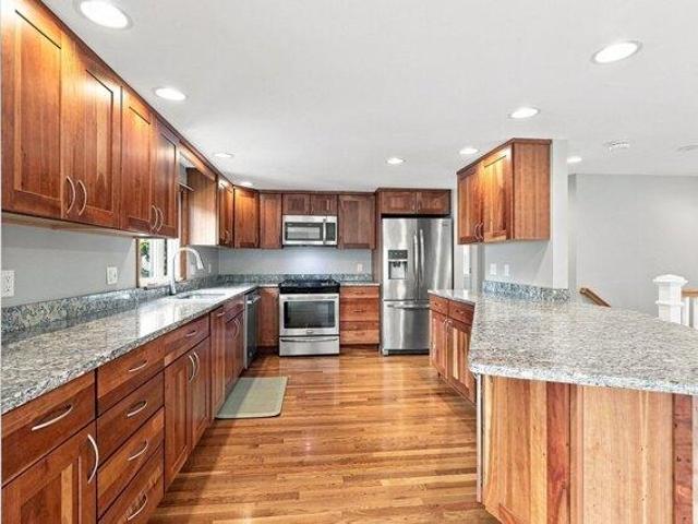 house with 3 bedroom, Melrose MA ES105438910