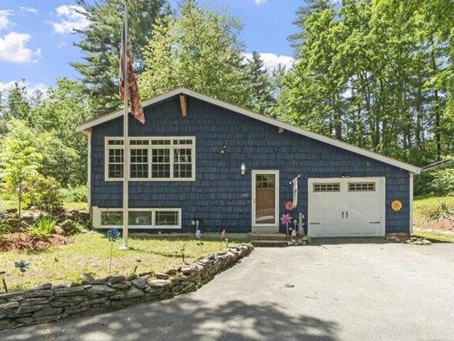 house with 3 bedroom, Merrimack NH ES104374451