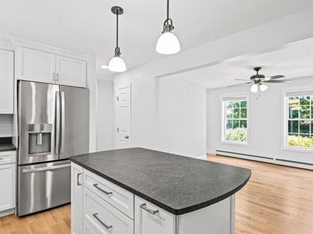 house with 3 bedroom, Merrimack NH ES105424392