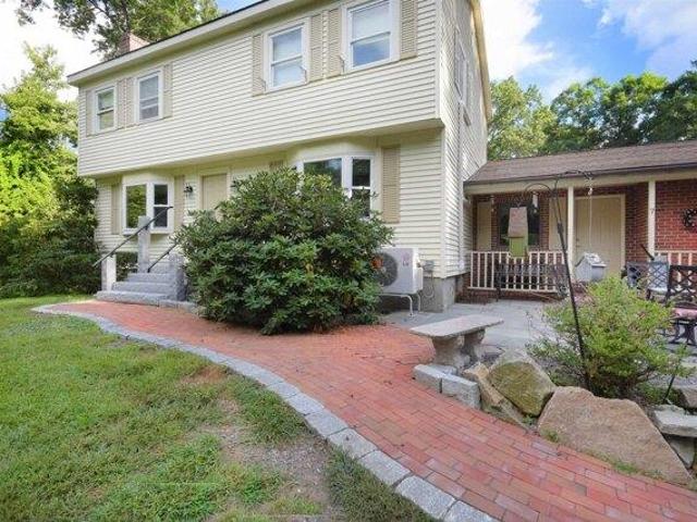 house with 3 bedroom, Merrimack NH ES105574399