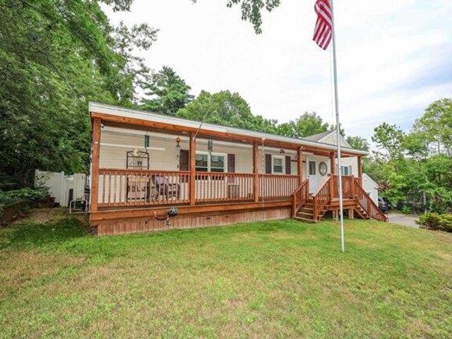 house with 3 bedroom, Merrimack NH ES105578437