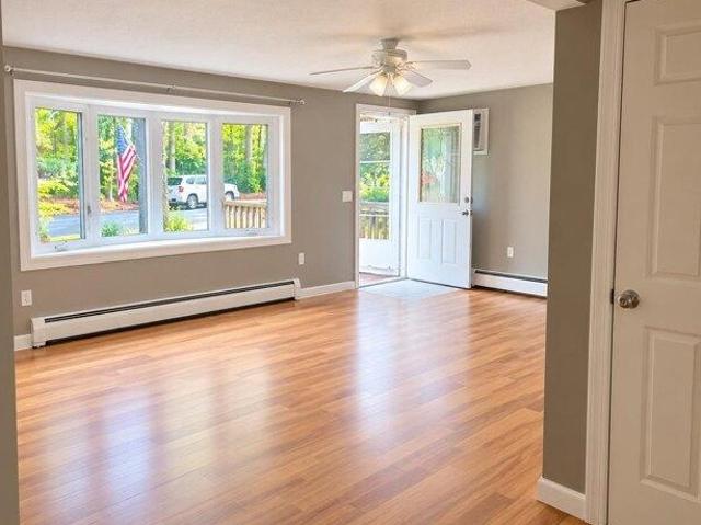 house with 3 bedroom, Merrimack NH ES105385660