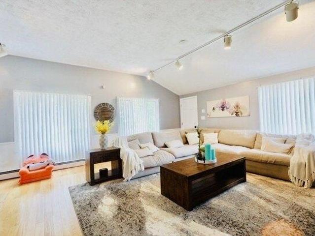 house with 3 bedroom, Methuen MA ES104542551