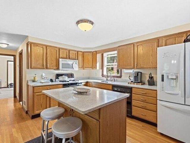 house with 3 bedroom, Methuen MA ES105419057