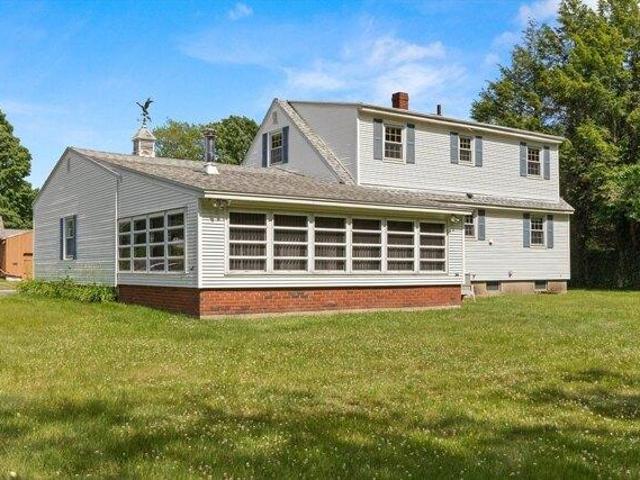 house with 3 bedroom, Methuen MA ES105549929