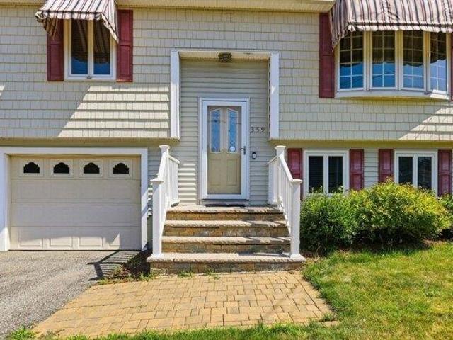 house with 3 bedroom, Methuen MA ES105553034