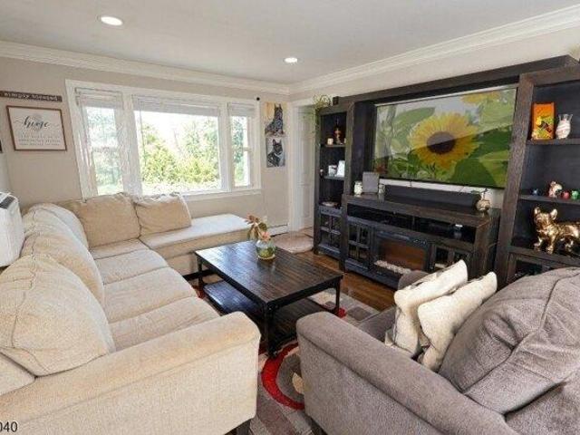 house with 3 bedroom, Mine Hill NJ ES105317689