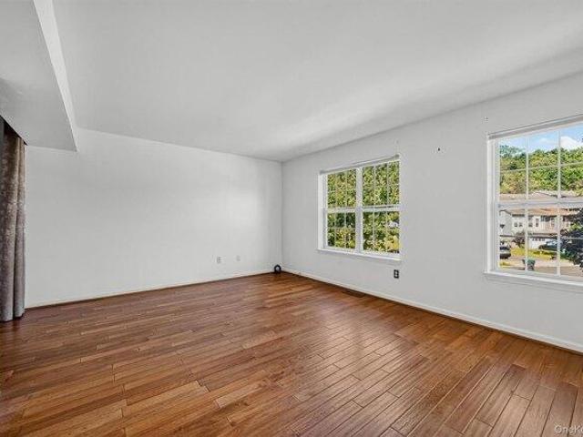 house with 3 bedroom, Middletown NY ES105292331