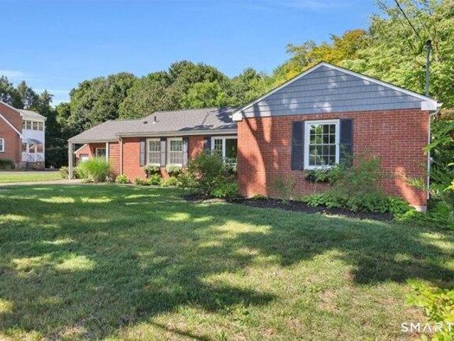 house with 3 bedroom, Middletown CT ES105289498