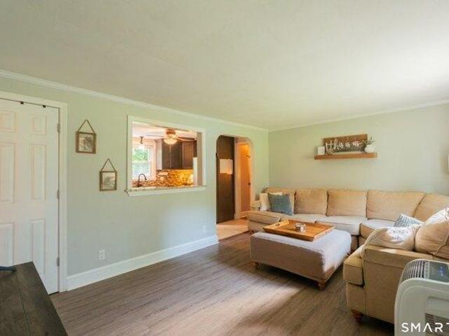 house with 3 bedroom, Middletown CT ES105414252