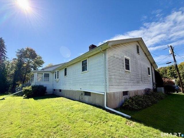 house with 3 bedroom, Middletown CT ES106154026