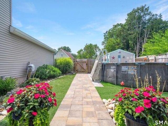 house with 3 bedroom, Middletown CT ES106158168