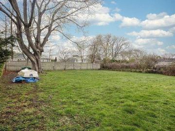 house with 3 bedroom, Middletown RI DS103440331