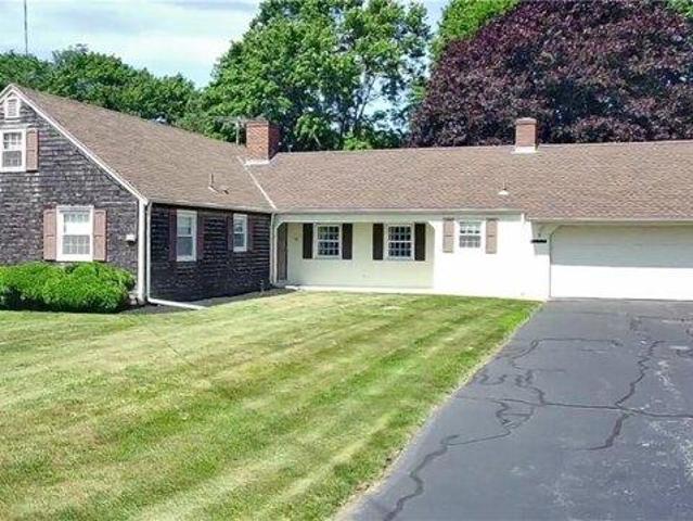 house with 3 bedroom, Middletown RI ES105576023