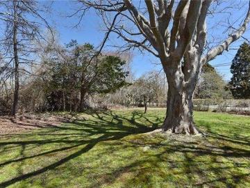 house with 3 bedroom, Middletown RI ES103438155